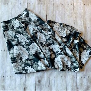 Long Black and White Floral Maxi Skirt | S